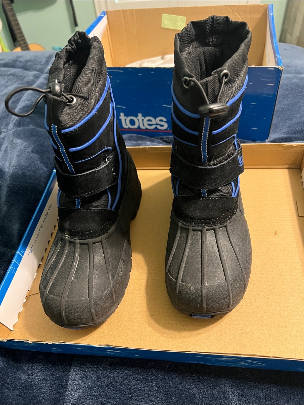 totes Kids Black and Blue Snow Boots